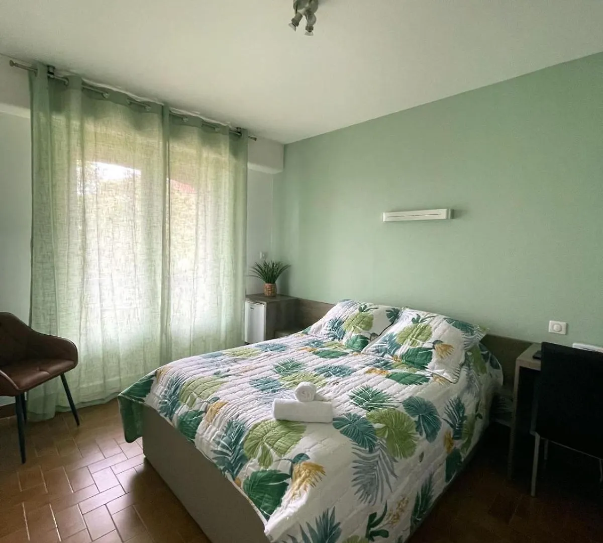 Residence Hoteliere Du Magnoac Castelnau-Magnoac 0*,  فرنسا